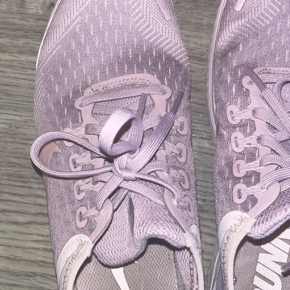 Nike Women's Free Lilac/Mauve  Sneakers - Picture 7 of 9